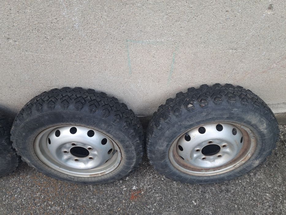 Гуми с джанти VOLTYRE 175 80 R16 - 4бр.