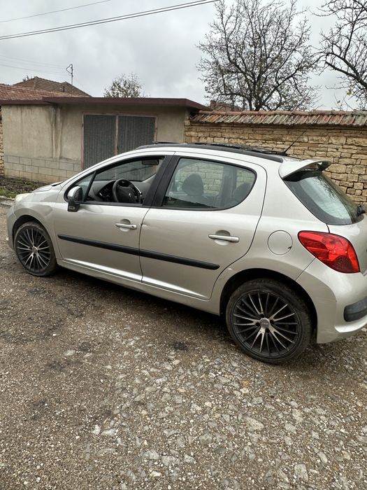 Peugeot 207 1.6 i НА ЧАСТИ