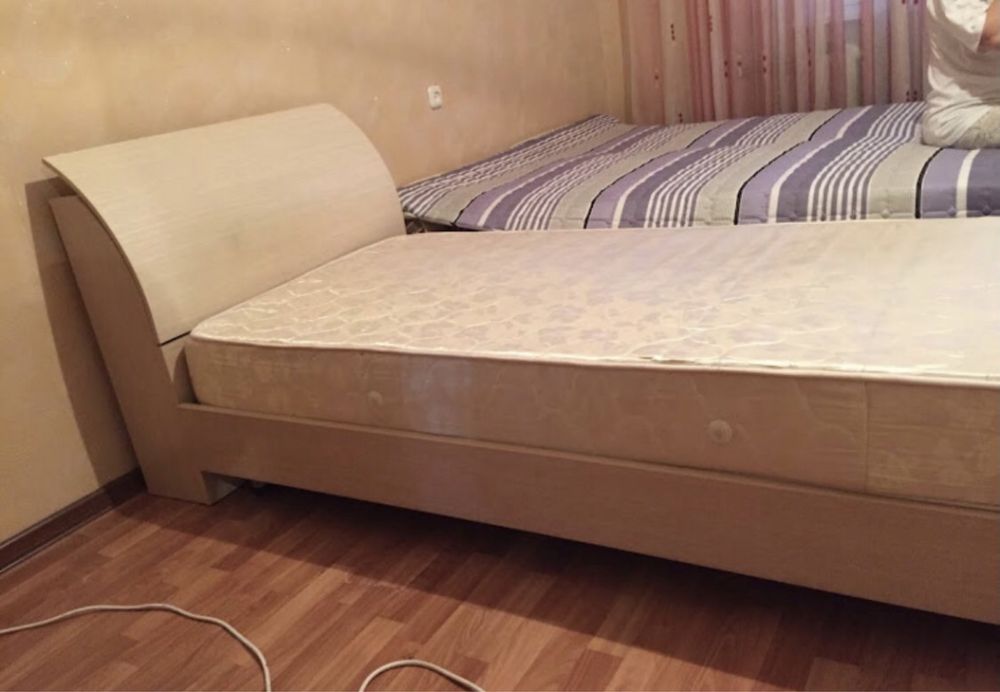 односпальный кровать