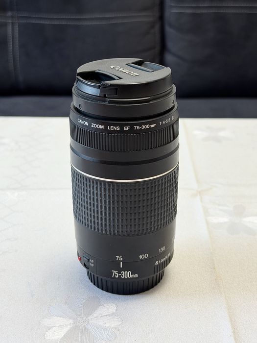 Обектив Canon EF75-300