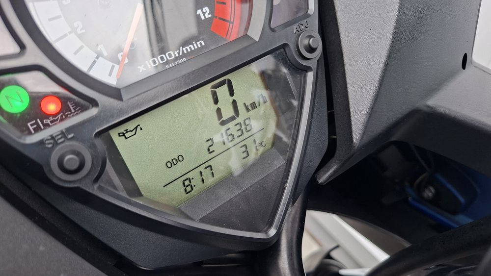 Suzuki SV650S an 2003 Yoshimura