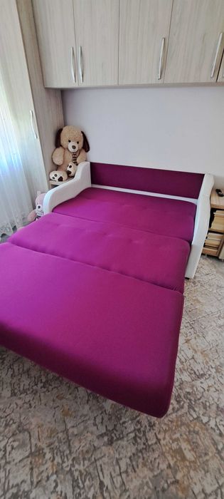 Canapea de vânzare