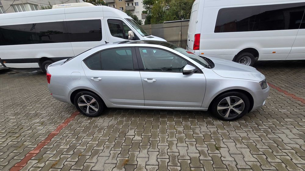SKODA Octavia 2016 — imagine 3