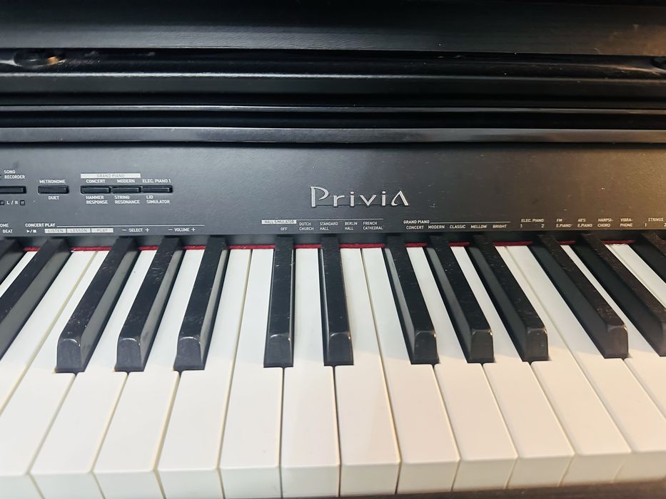 Цифровое пианино Privia