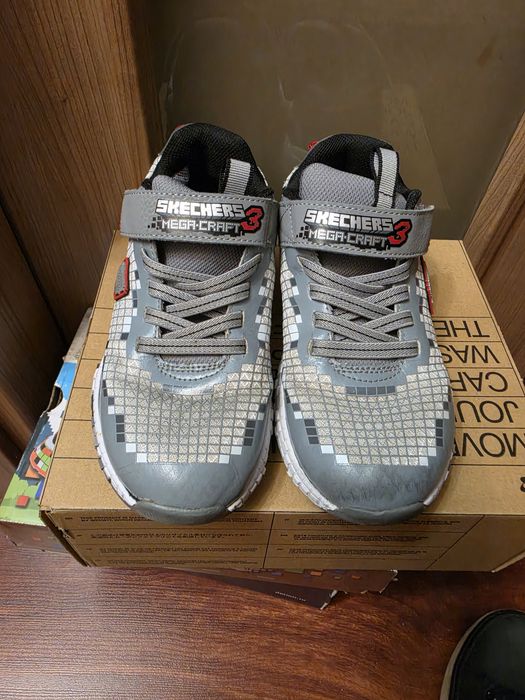 Sketchers кроссовки майнкрайфт