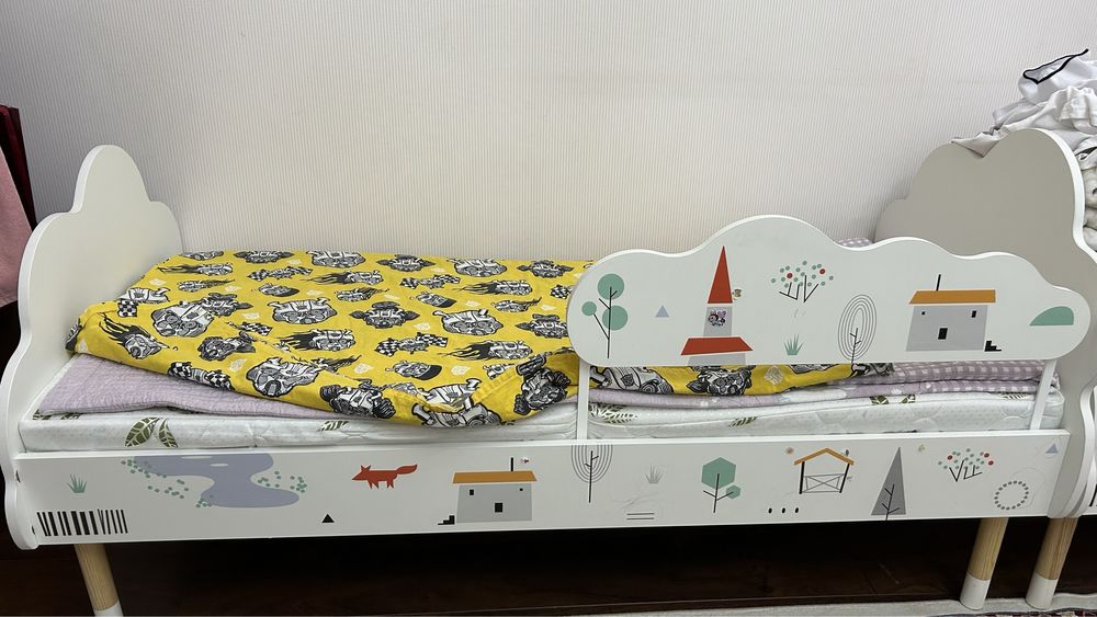 Детский кровать в идеальном состояние.