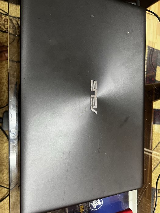 Laptop asus i7 model f550j