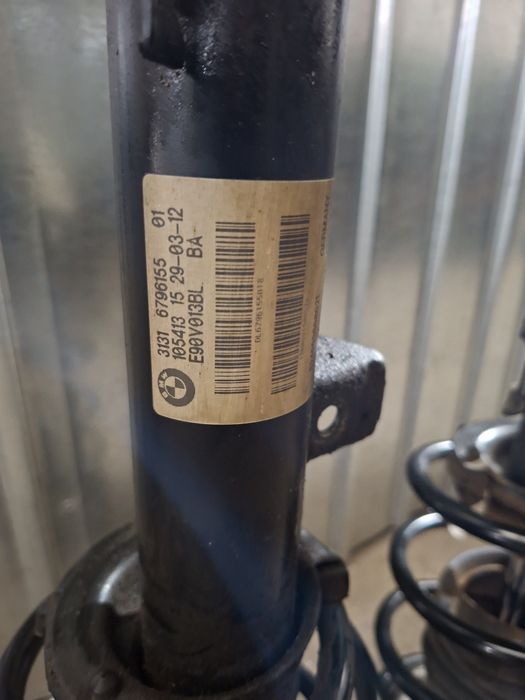 Set amortizoare fata Originale BMW E90 E91 E92 E93