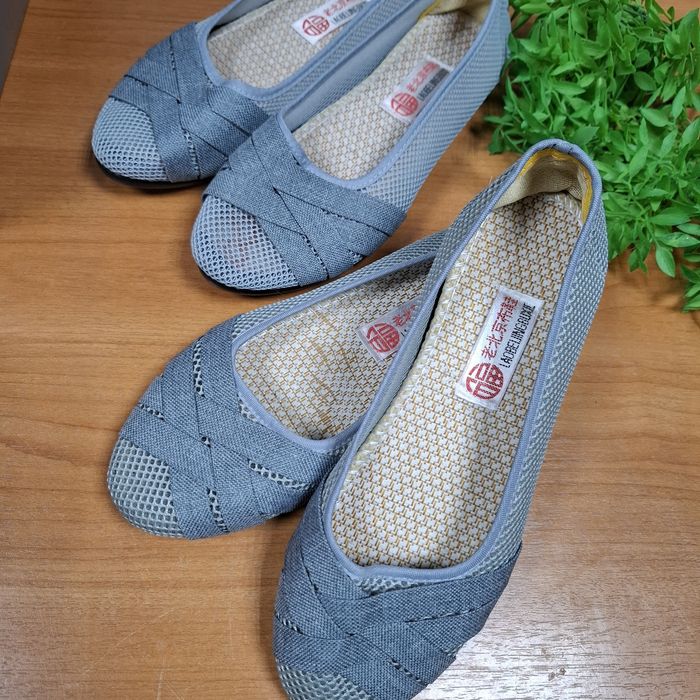 Продам новые балетки