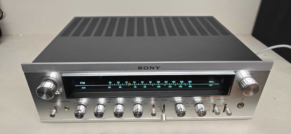 Amplituner  vintage  Sony STR 7055