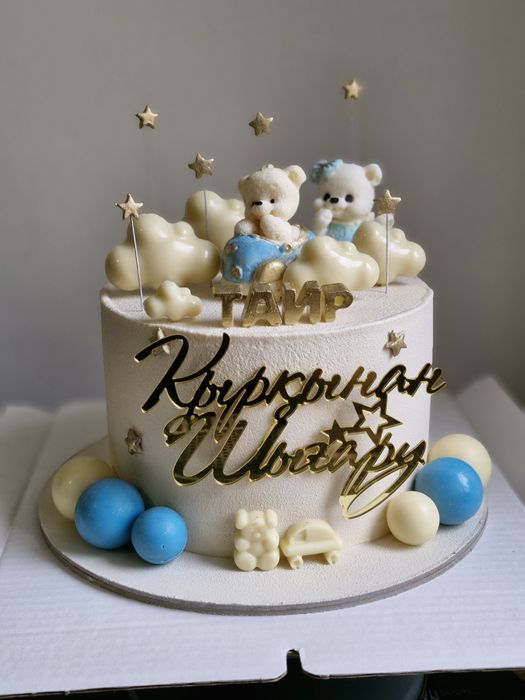 Акция Торты на заказ Свадебный 5200/кг  С короной  Юбилей Для жены Для