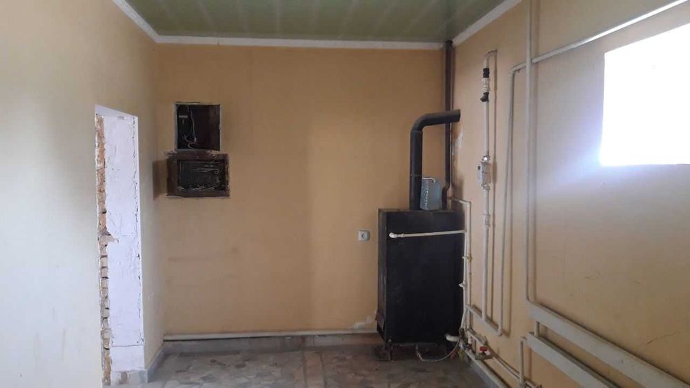 Ikki qavatli xizmat ko`rsatish binosi