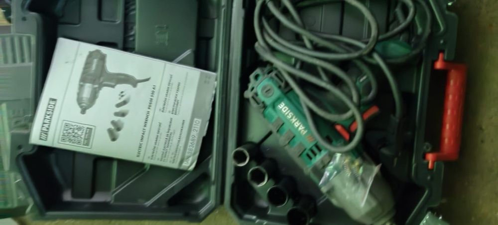 Mașină de impact-insurubat