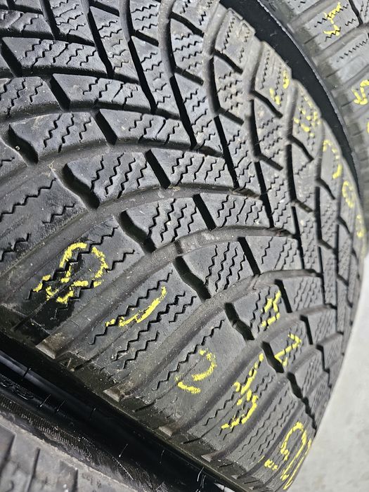 225 40 18 m+s bridgestone