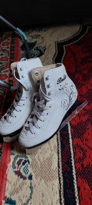 Продам коньки состояние отличное