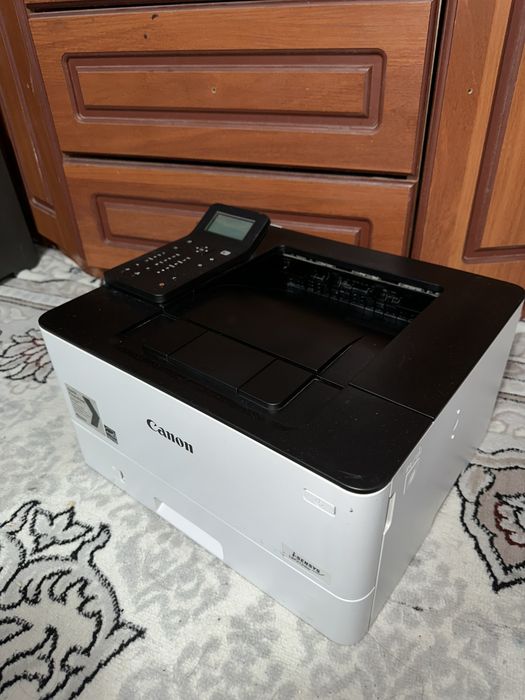 Canon Lbp212dw holati ideal pechatlari tinniq aybi yoq