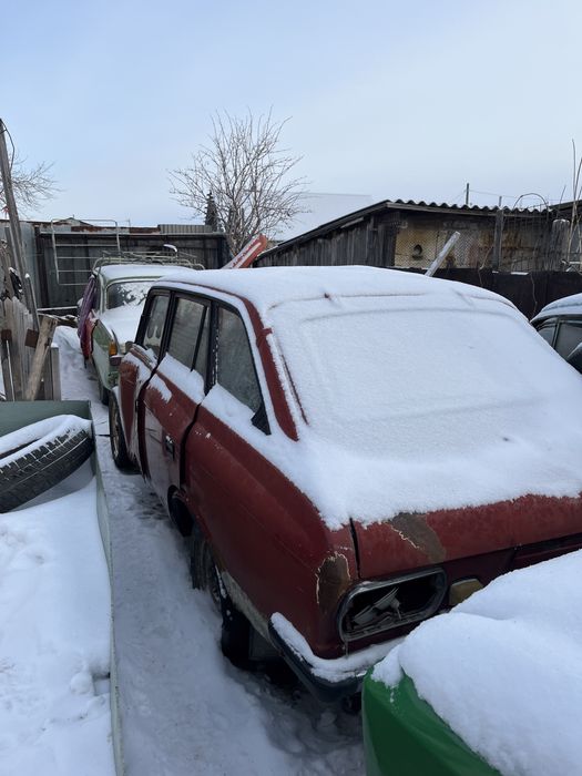 Запчасти на Москвич