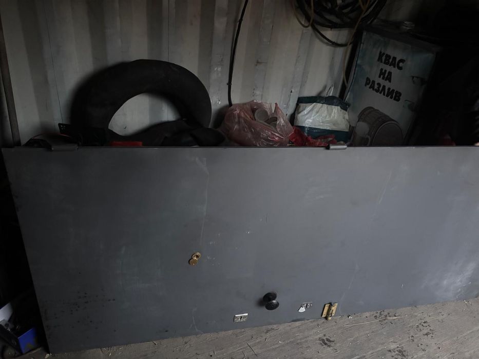 Продам железная дверь