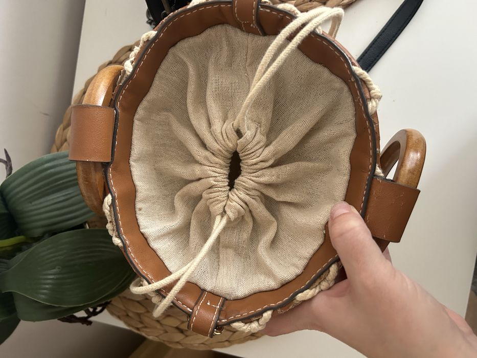 Дамска чанти на символични цени