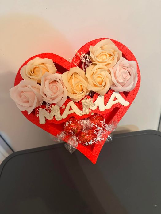 Луксозна кутия със сапунени рози – подарък за 8 март