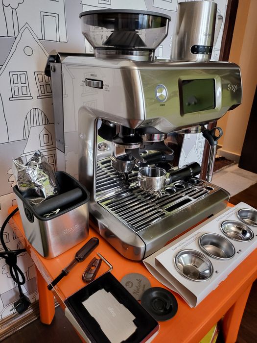 Кафемашина SAGE the Barista Touch Еспресо машина с дисплей