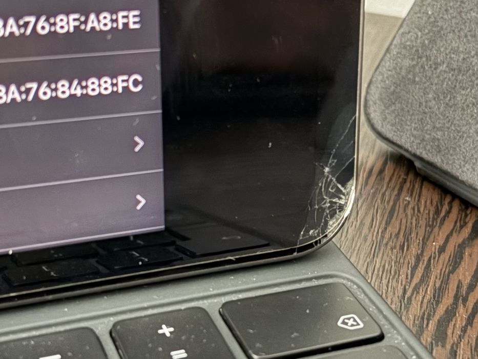 iPad Pro 12.9 (5th gen) + Magic Keyboard