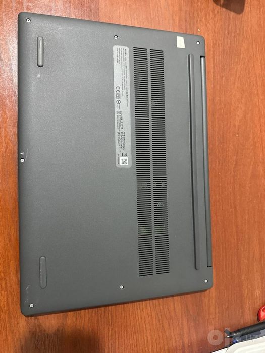 Lenovo IdeaPad slim 3