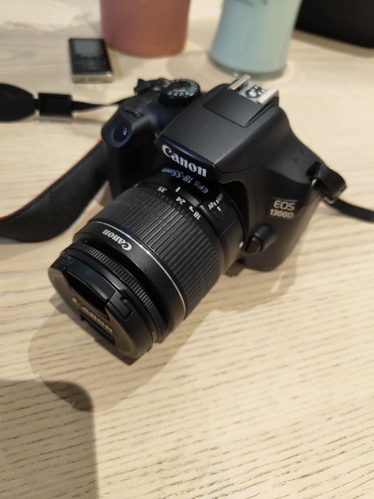 Canon 1300D DSLR