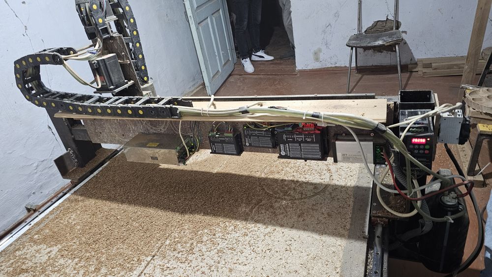 ЧПУ станок по дереву и металлу