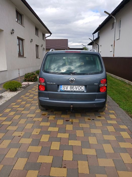 Vând Touran Wolkswagen