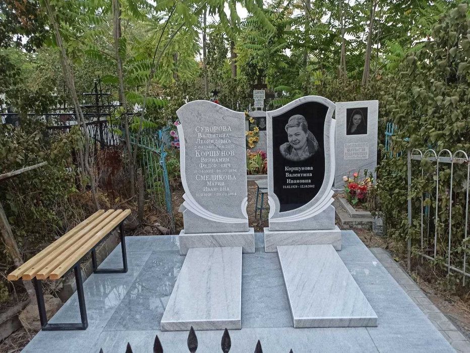 Памятники из мрамора и гранита