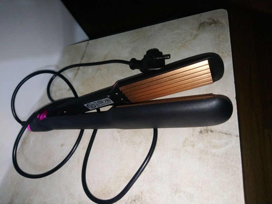 Продам плойку щипцы-гофре (профессиональные)