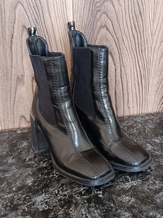 Ботильоны на широком каблуке