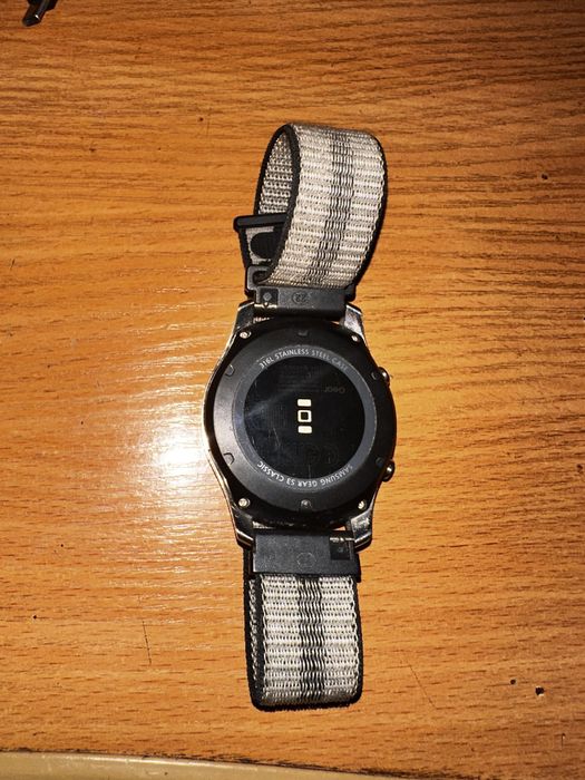 Часы samsung gear s3 classic
