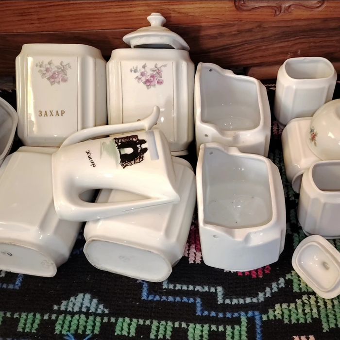 Стар сервиз Не е пълен комплект