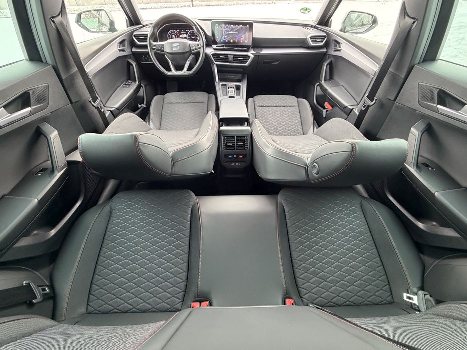 Seat Leon FR 1.5 eTSI 150 cp//Mild Hybrid//full option