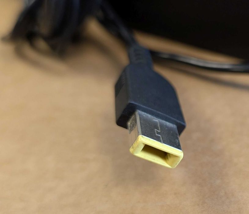 Incarcato Lenovo 45 wati mufa dreptunghiulara