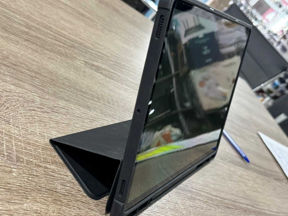 Samsung TAb s8 + 5g
