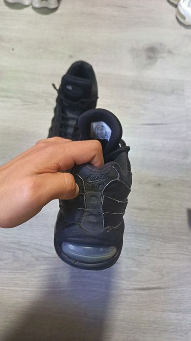 Nike airmax 95 negre