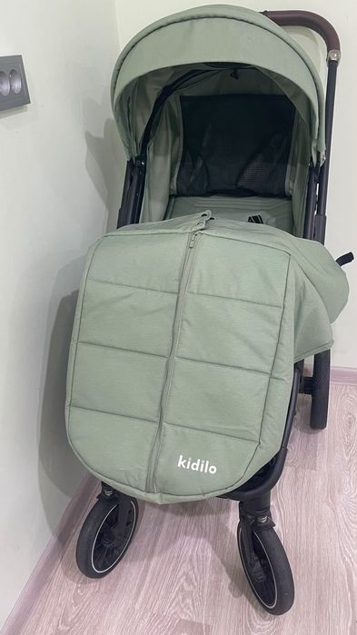 Продам коляску в отличном состояние