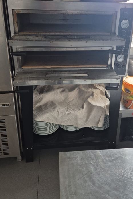 Cuptor pizza profesional
