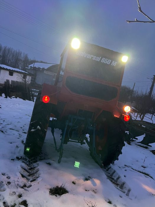 Tractor u650’ Disc si plug