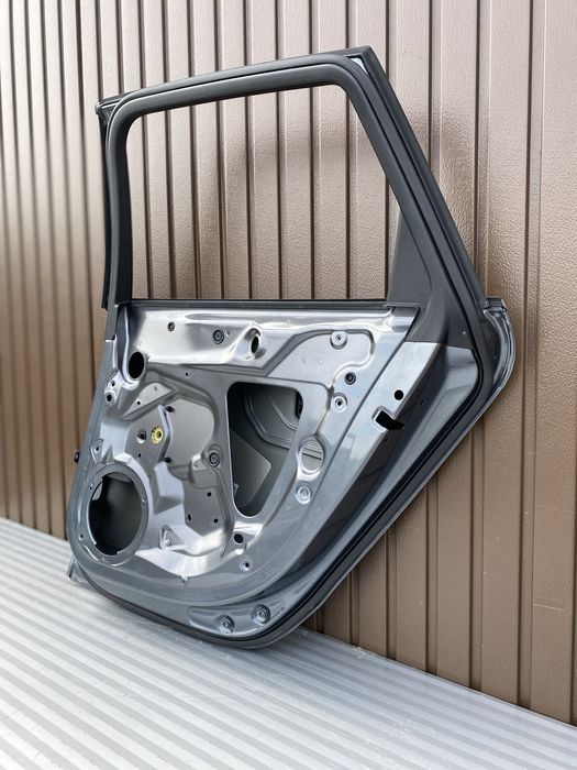 Usa dr spate breack Audi A4 B8.5 Facelift 2011-2015 cod culoare LX7R