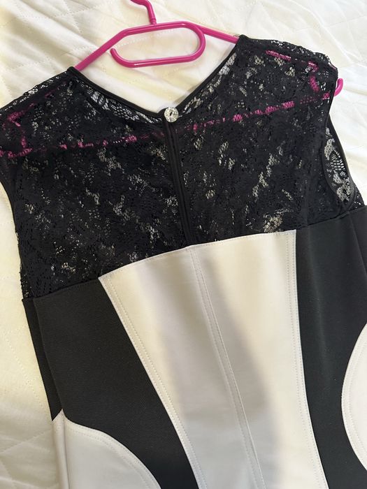 Дамски рокли различни модели