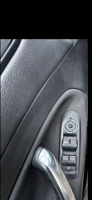 Ford Mondeo 2011 2.0 ,TDCI Keyless,Bi-Xenon,Scaune incalzite Racite,Incalzire scaune spate 5 500  EUR negociabil