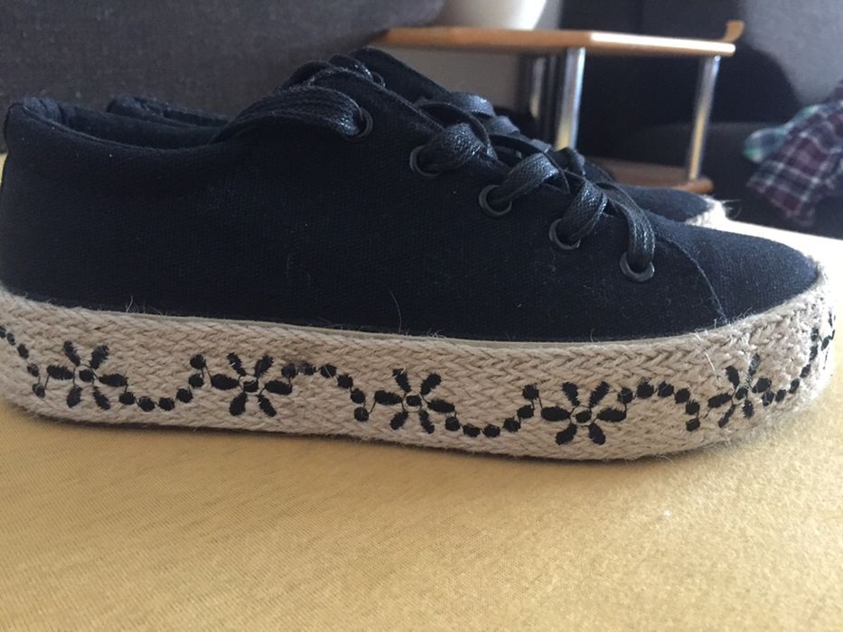 Pantofi sport, negri, talpa model decorativ