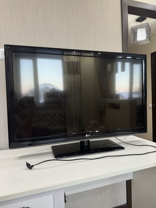 Телевизор  LG.не смарт . 40 000 тенге