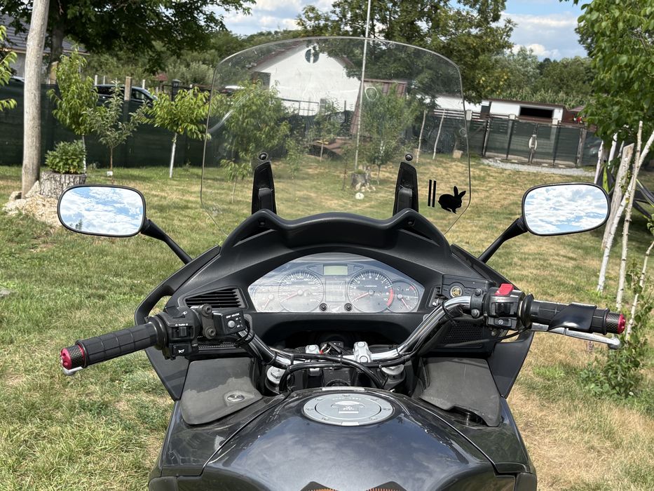 Se vinde Honda Deauville