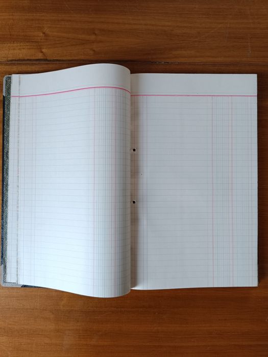 Ретро тефтер с твърди корици