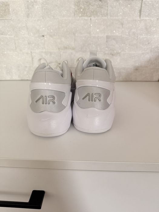 WMNS NIKE Air Max Bolt маратонки